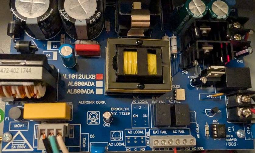 Image of Power Supply Charger, Single Fused Output, 12VDC @ 10A, 115VAC, Board