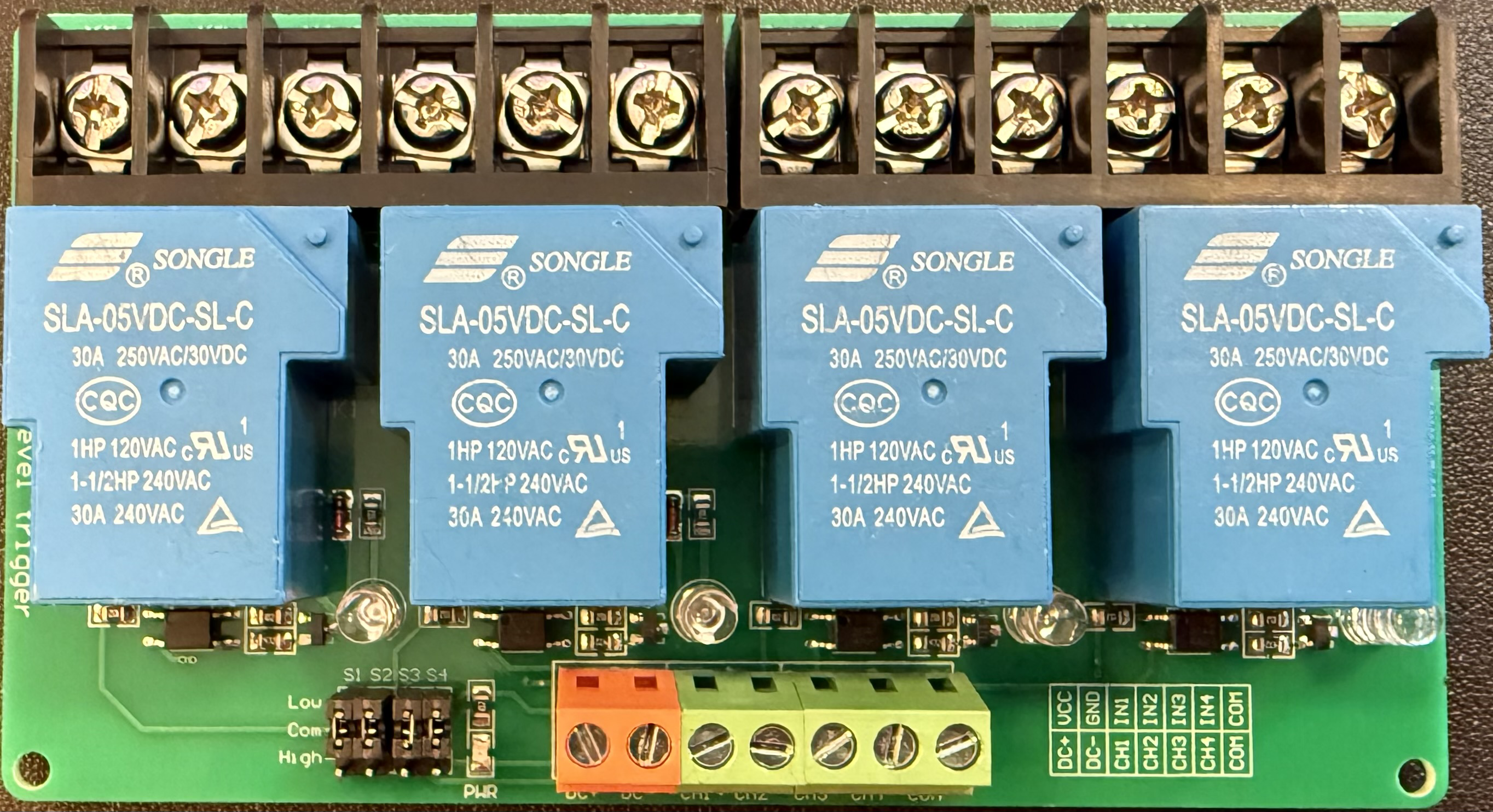 Image of 4 Channel 30a 5v Relay (Blue)