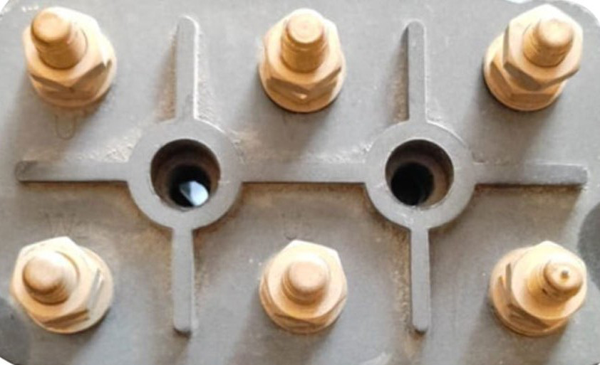 Image of 3 phase terminal